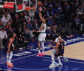 布伦森39分塔图姆42+8伤退 尼克斯胜绿军3-1夺赛点