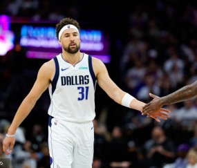 一雪前耻!克莱去年附加赛10中0 今日单节爆砍16分