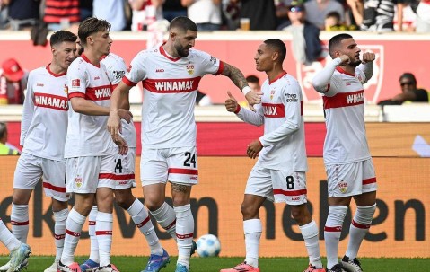 德甲爆冷！大黄蜂惨遭斯图加特双杀，安东送礼布兰特救主难挽败局！