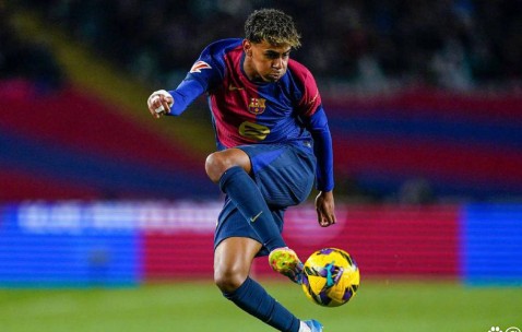 亚马尔单赛季西甲成功过人110次，其独特盘带风格备受关注