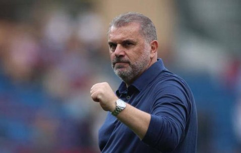 欧联决赛或成焦点对决：曼联热刺会师的潜在可能性